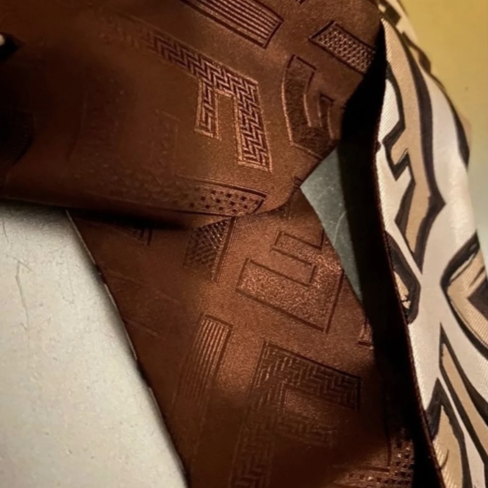 Fendi - Picture 3 of 15